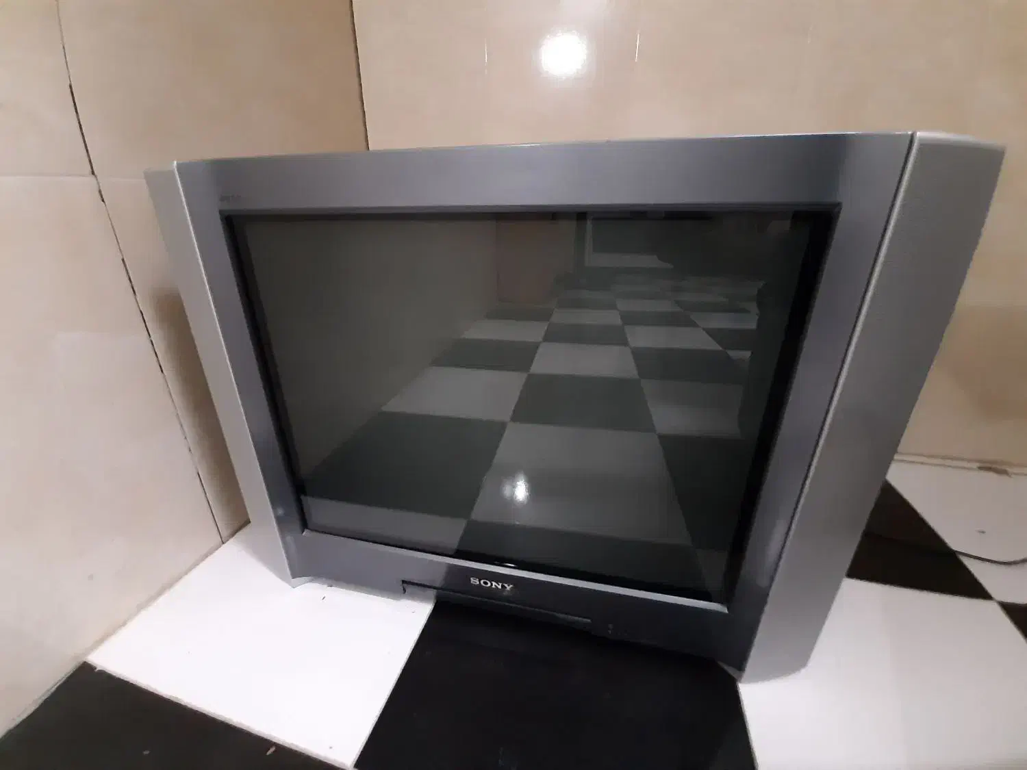 تلویزیون و میز تلویزیون سونی اصل ژاپن|تلویزیون و پروژکتور|اهر, |دیوار