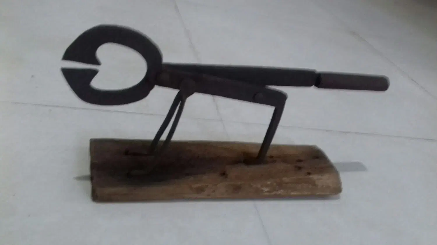 نمیار سفالی قند شکن|صنایع دستی و سایر لوازم تزئینی|بندر انزلی, چهارفریضه|دیوار