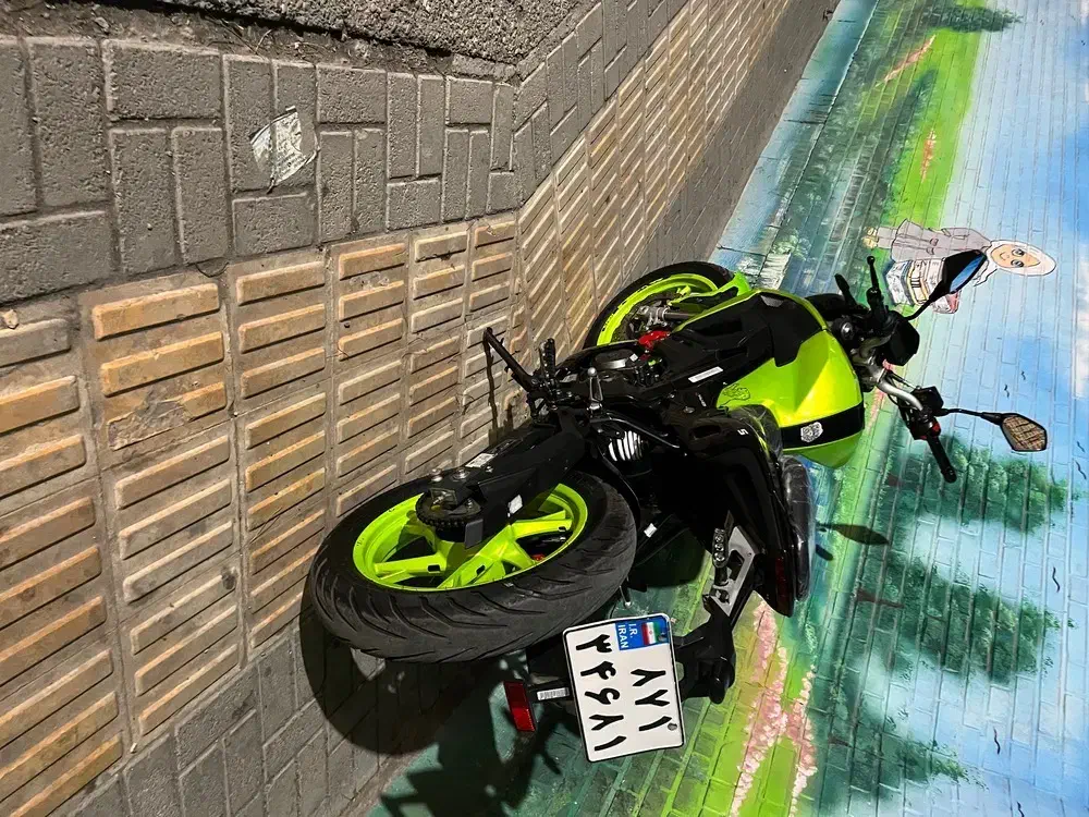 بنلی 180s|موتورسیکلت|مشهد, کارمندان دوم|دیوار