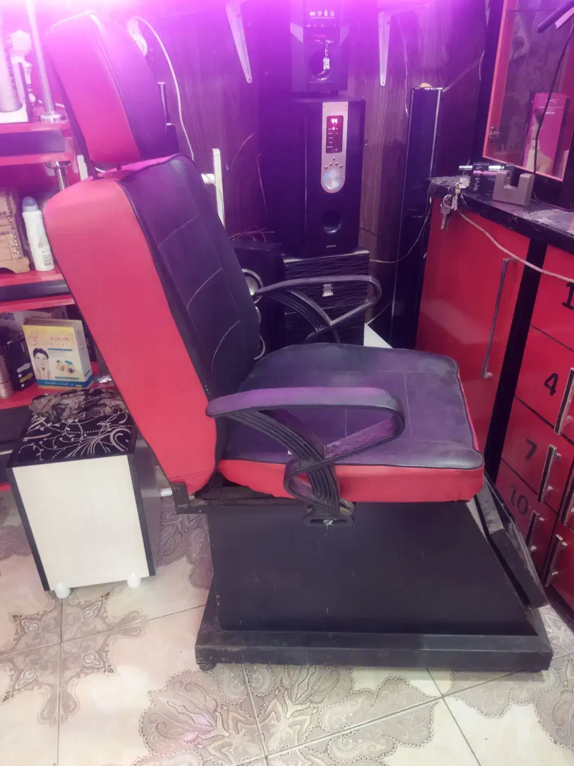 صندلی طرح برقی آرایشگاه|آرایشگاه و سالن‌های زیبایی|اسلام‌‌آباد غرب, |دیوار