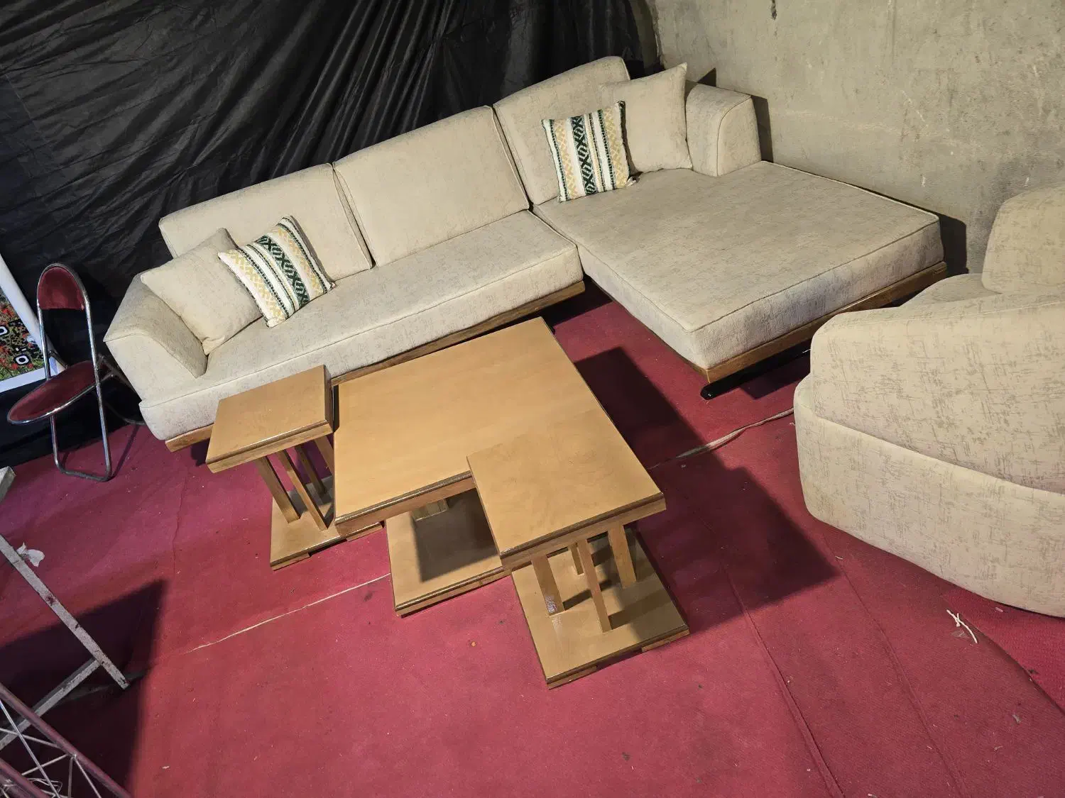 مبل ۷ نفره با میز عسلی تخت شو|مبلمان خانگی و میز عسلی|دهدشت, |دیوار