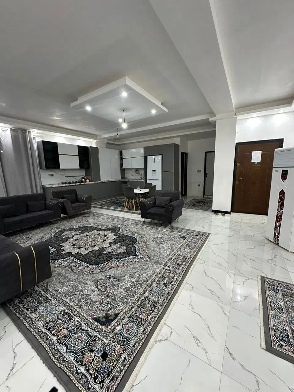 سالیانه ۱۰۸متری فول فرنیش با آسانسور کلاردشت|اجارهٔ آپارتمان|کلاردشت, |دیوار