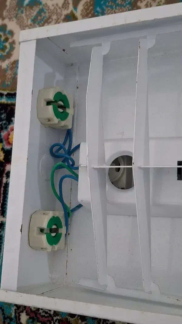 قاب لامپ مهتابی|لامپ و چراغ|چابهار, |دیوار