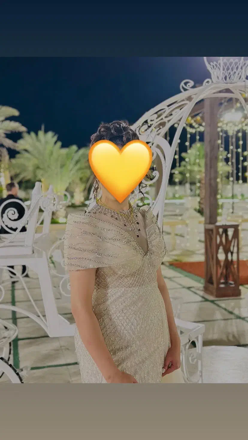 لباس مجلسی|لباس|رشت, پل تالشان|دیوار