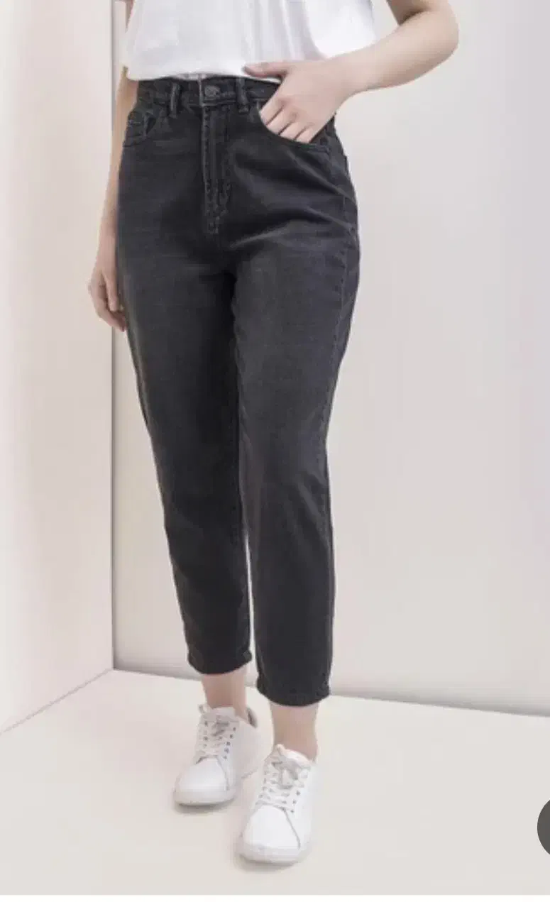 انواع شلوار لی و پارچه ای ۳۸۰|حراج|شهرکرد, |دیوار