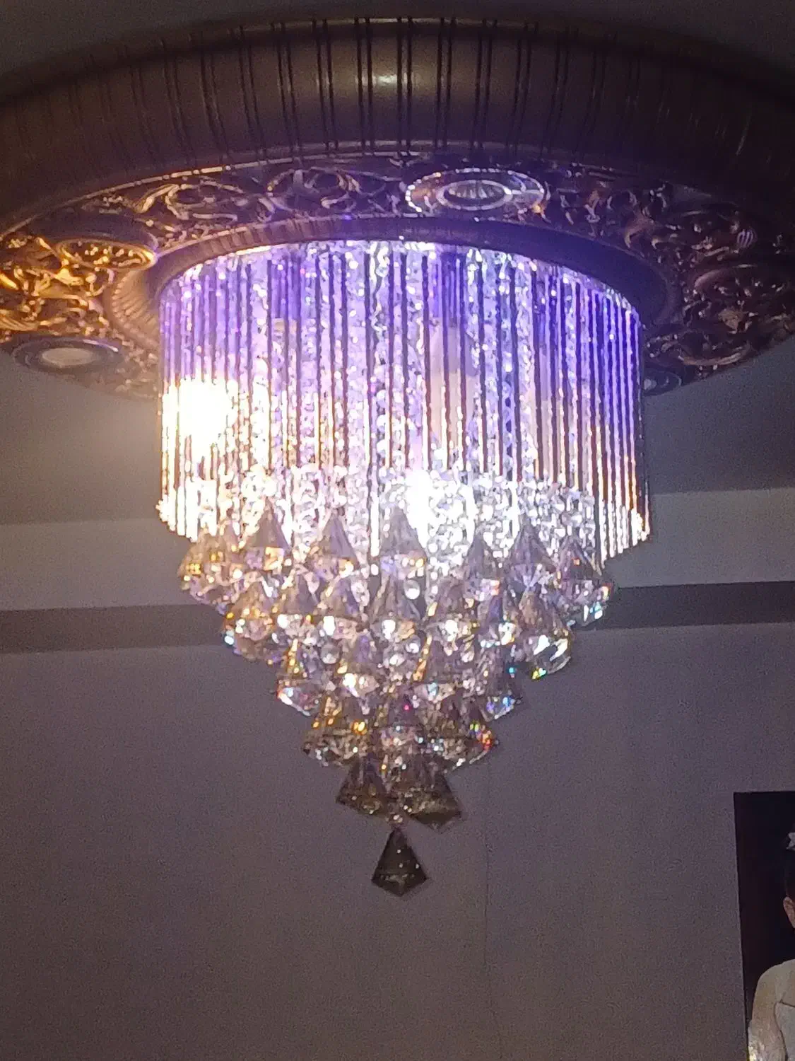 لوستر سنگی|لوستر و چراغ آویز|گلستان (تهران), |دیوار