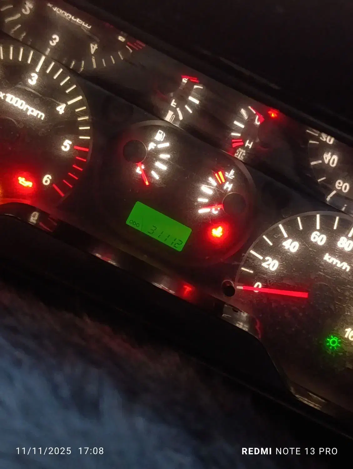 زامیادنیسان ۴۰۱تحویلی ۴۰۲ فیروزآباد|خودرو سواری و وانت|شیراز, شهرک والفجر|دیوار