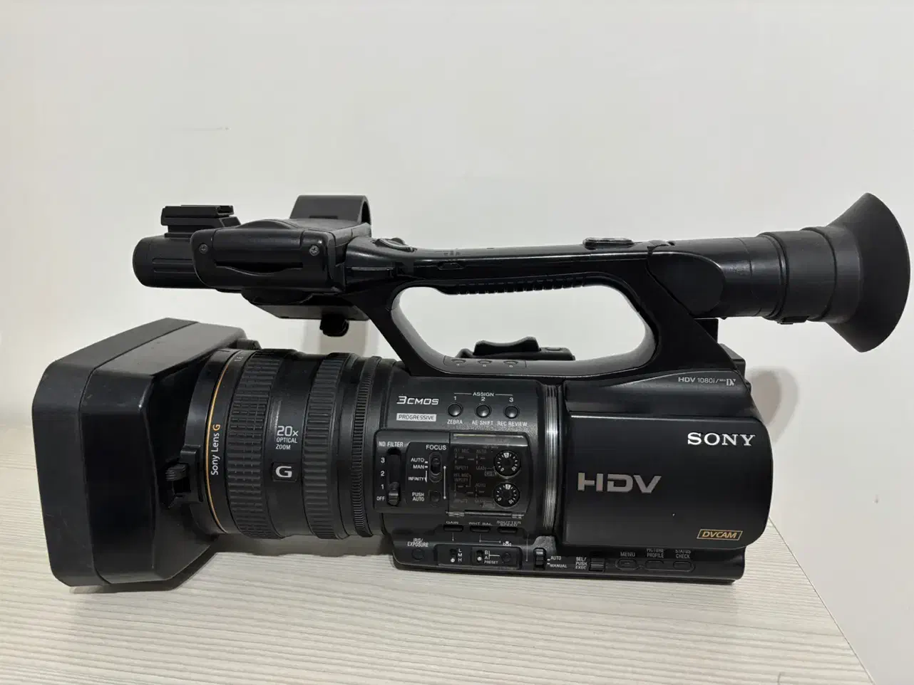 دوربین فیلمبرداری Sony Z5|دوربین عکاسی و فیلم‌برداری|مشهد, سرافرازان|دیوار