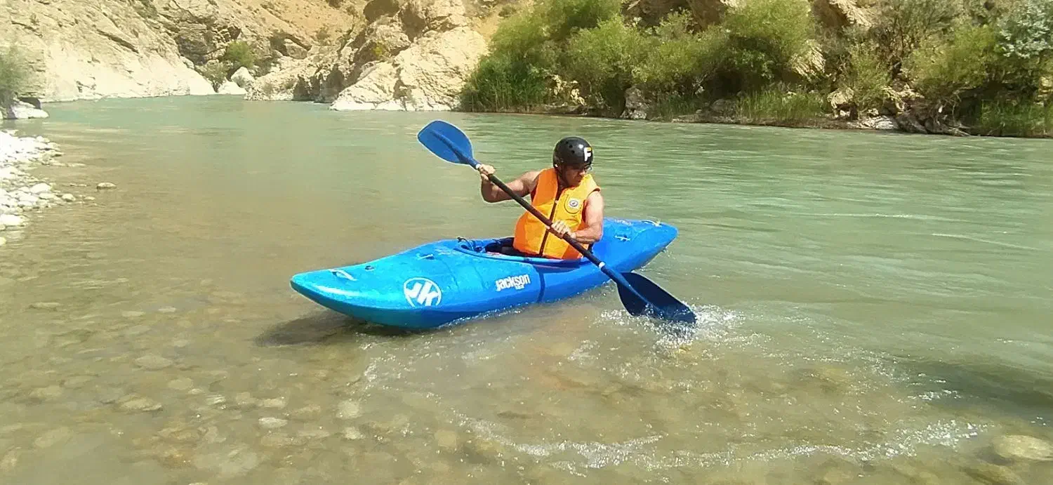 قایق کایاک آبهای خروشان و آرام|قایق و سایر وسایل نقلیه|سمیرم, |دیوار