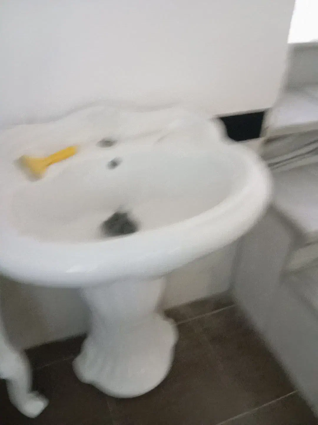 روشویی|لوازم سرویس بهداشتی|سنندج, |دیوار