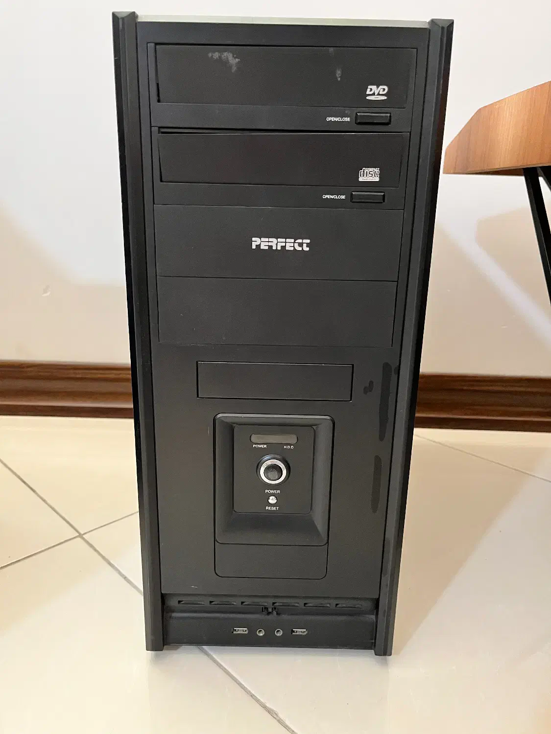 کامپیوتر کیس کیبورد اسپیکر|رایانه رومیزی|ساری, |دیوار