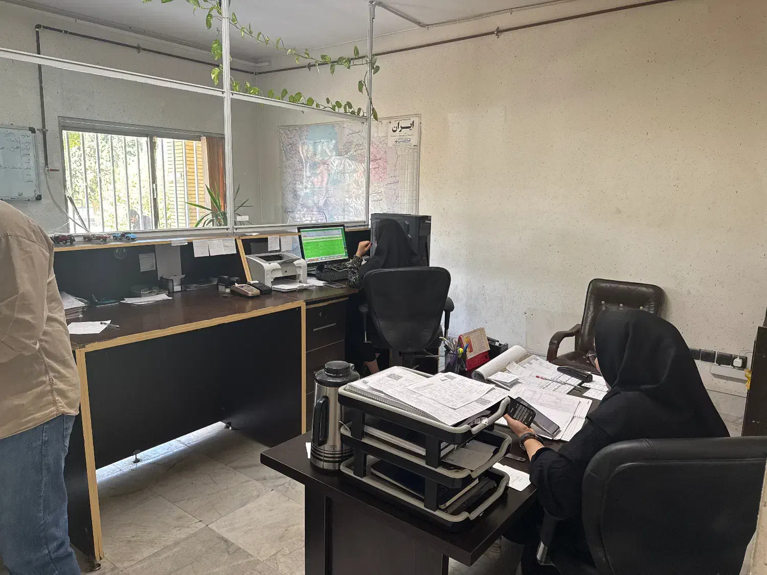 استخدام منشی|استخدام بازاریابی و فروش|شیراز, رکنآباد|دیوار