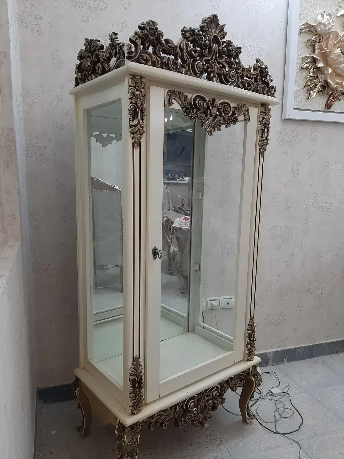 مینی بوفه سفید عروس|بوفه، ویترین، کنسول|اسلام‌شهر, شهرک محمدیه|دیوار