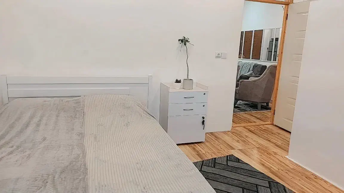 اجاره ی سوئیت و ویلا|اجارهٔ کوتاه‌مدت آپارتمان و سوئیت|بندر انزلی, شیلات|دیوار