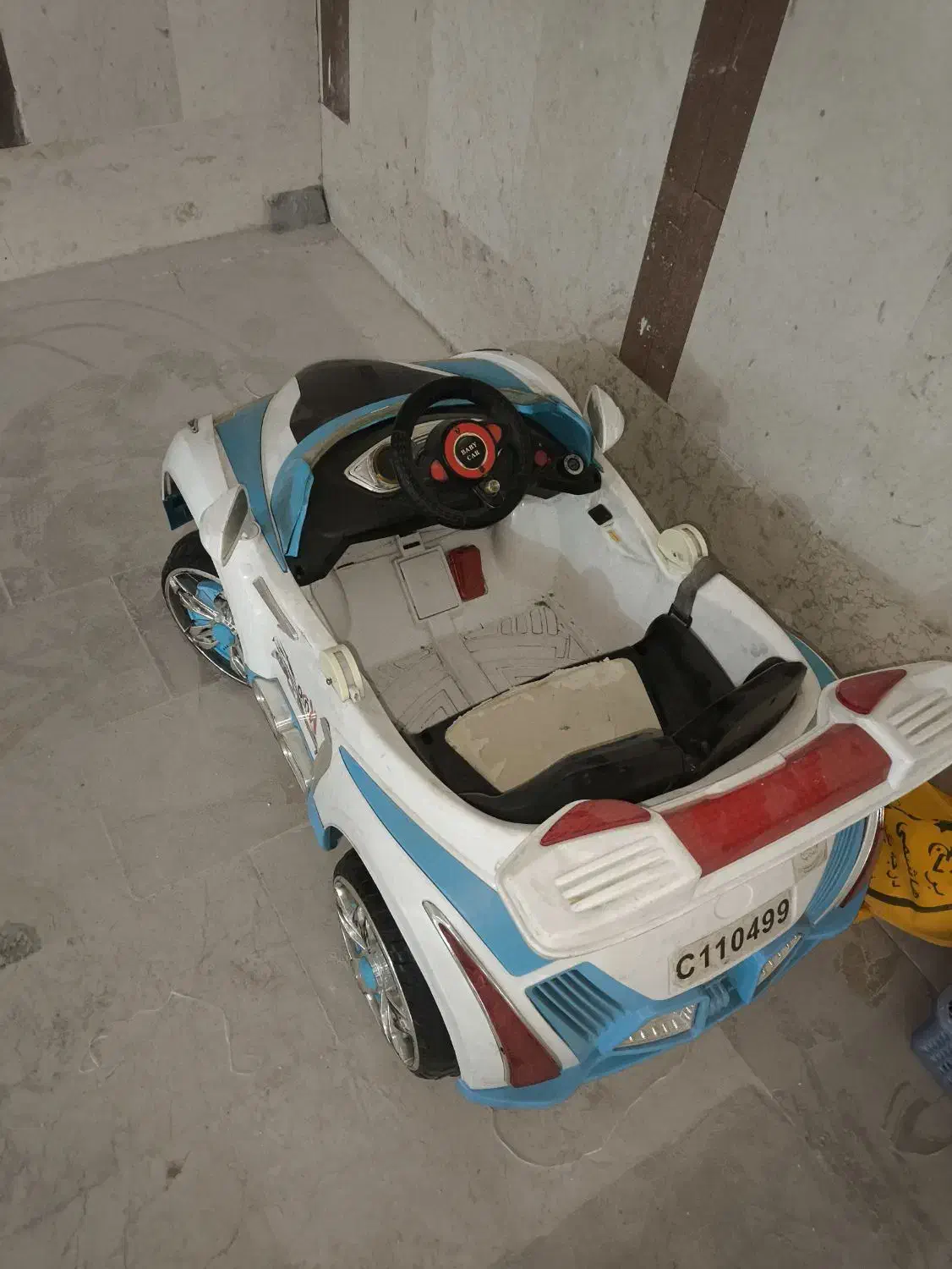 ماشین برقی|اسباب‌بازی بچه|فردیس, فردیس|دیوار