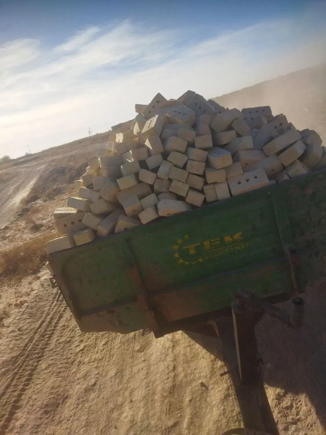 اجر ماسه چال خاک کوه|مصالح و تجهیزات ساختمان|زبرخان, |دیوار