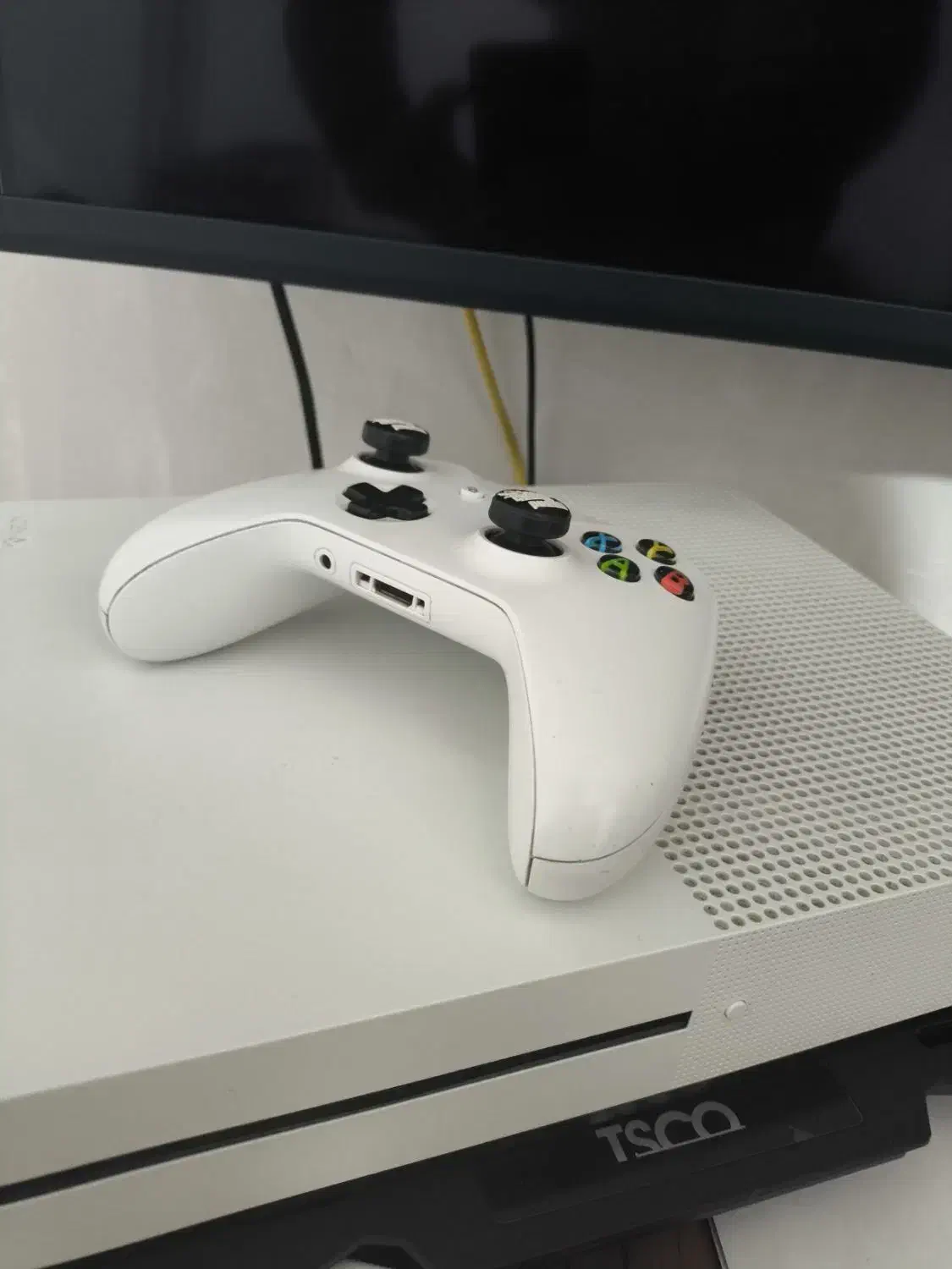 ایکس باکس وان اسxbox one sیک ترابایت|کنسول، بازی ویدئویی و آنلاین|اصفهان, بهارستان (مخابرات)|دیوار