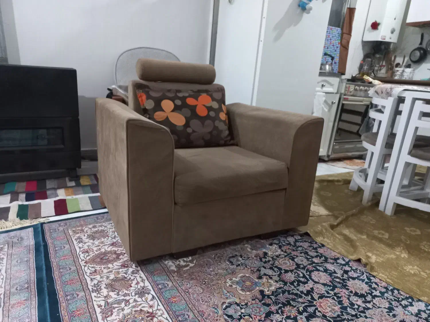 مبل و عسلی|مبلمان خانگی و میز عسلی|باغستان, |دیوار