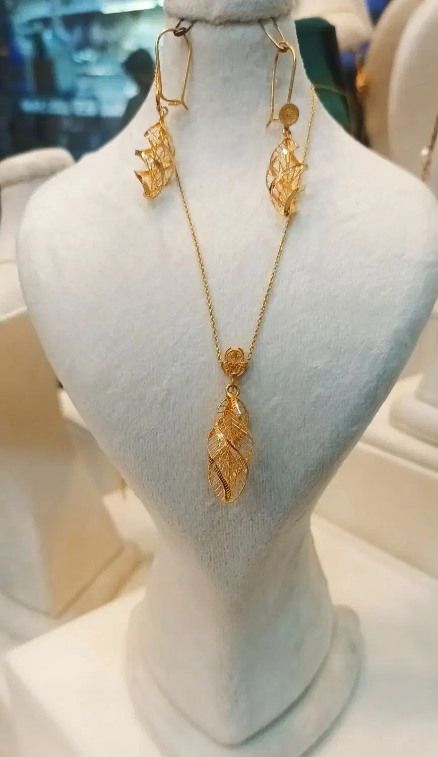 نیم ست طلا|جواهرات|سبزوار, قاضی زاد|دیوار