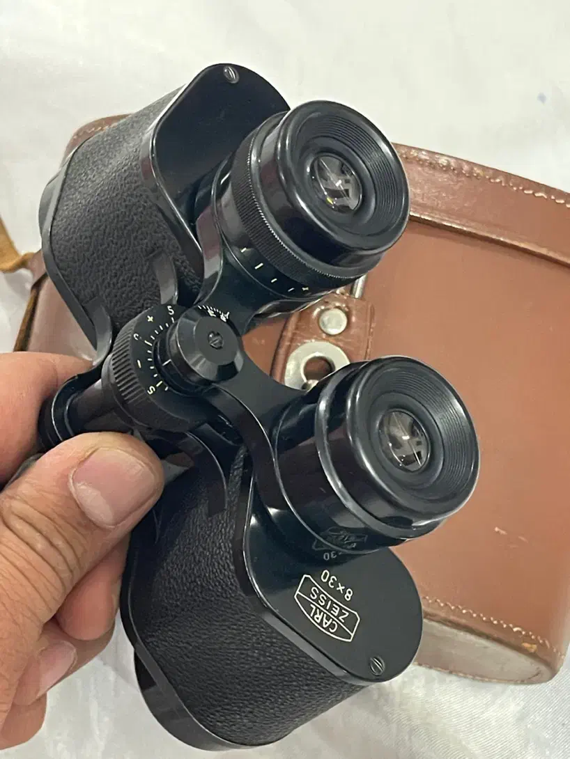 دوربین دوچشمی زایس ۸ در ۳۰ اصل المان|کوهنوردی و کمپینگ|کرمان, |دیوار