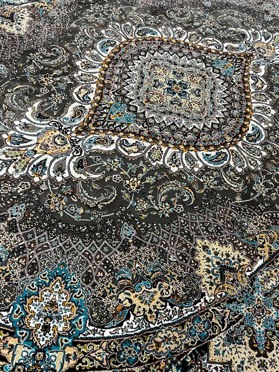 قالی ۱۲متری|فرش|گنبد کاووس, |دیوار