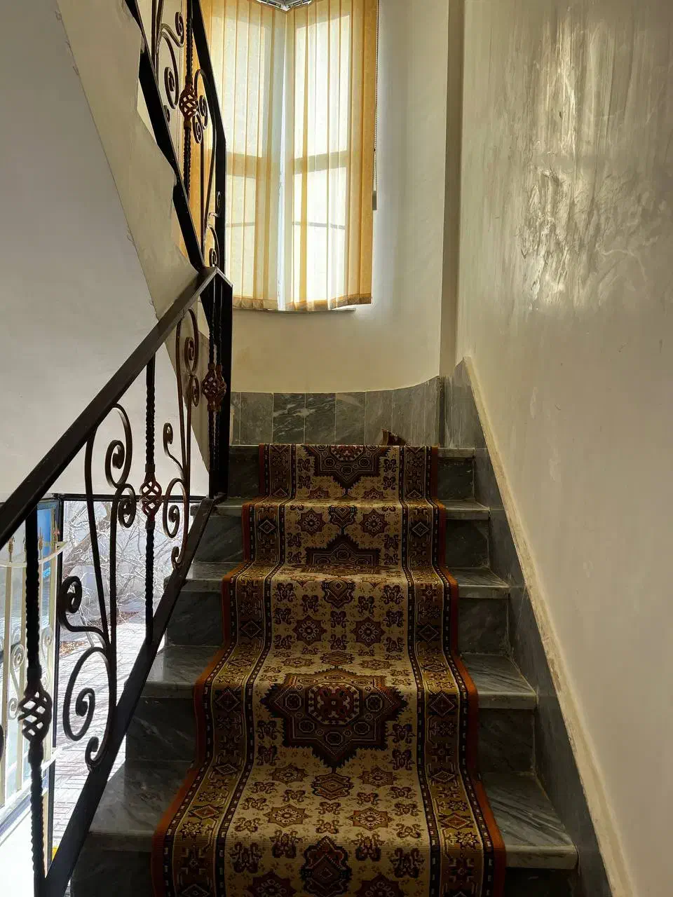 اجاره مسکونی ویلایی دو طبقه با ورودی مشترک|اجارهٔ خانه و ویلا|شاهین دژ, |دیوار