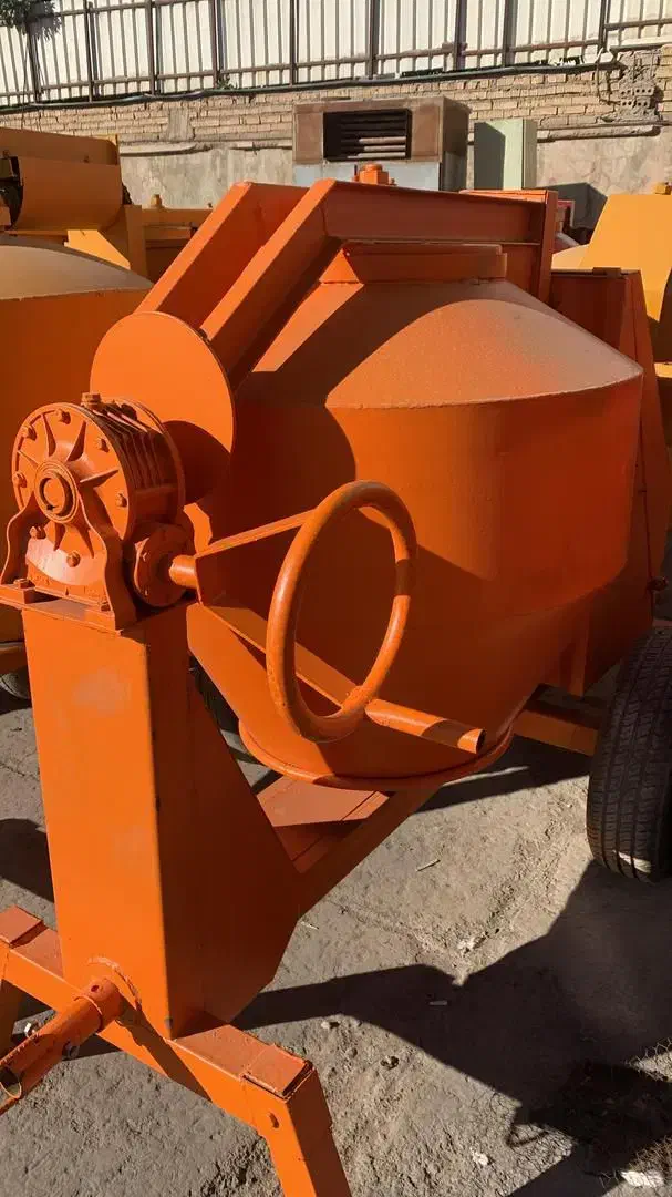 بتونیر ۷۰۰ ، یک تنی ، ۵۰۰ (میکسر بتن) سفارشی|ماشین‌آلات صنعتی|اسلام‌شهر, شهرک قائمیه|دیوار