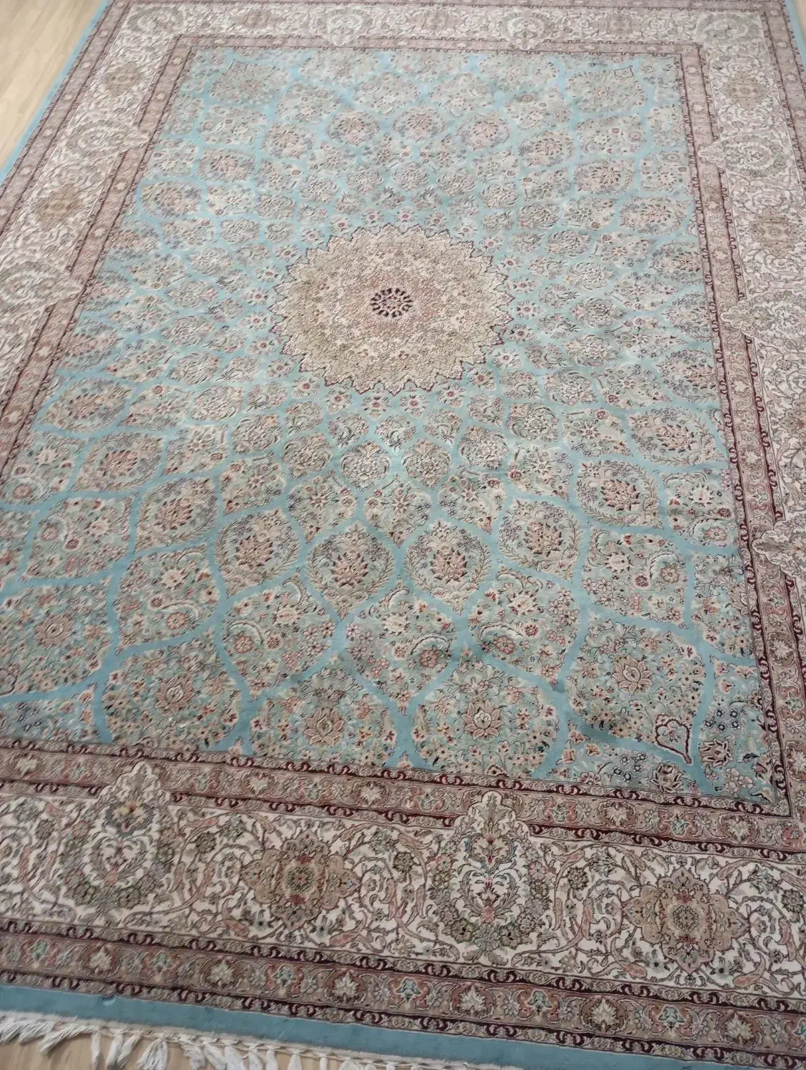 فرش|فرش|نیشابور, بنیاد شهید|دیوار