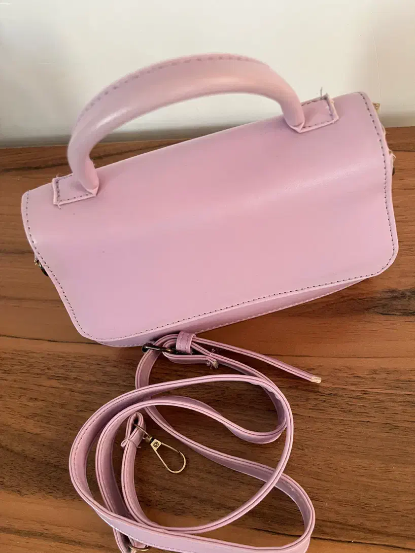 کیف نو|کیف، کفش، کمربند|رشت, کوی مهر|دیوار