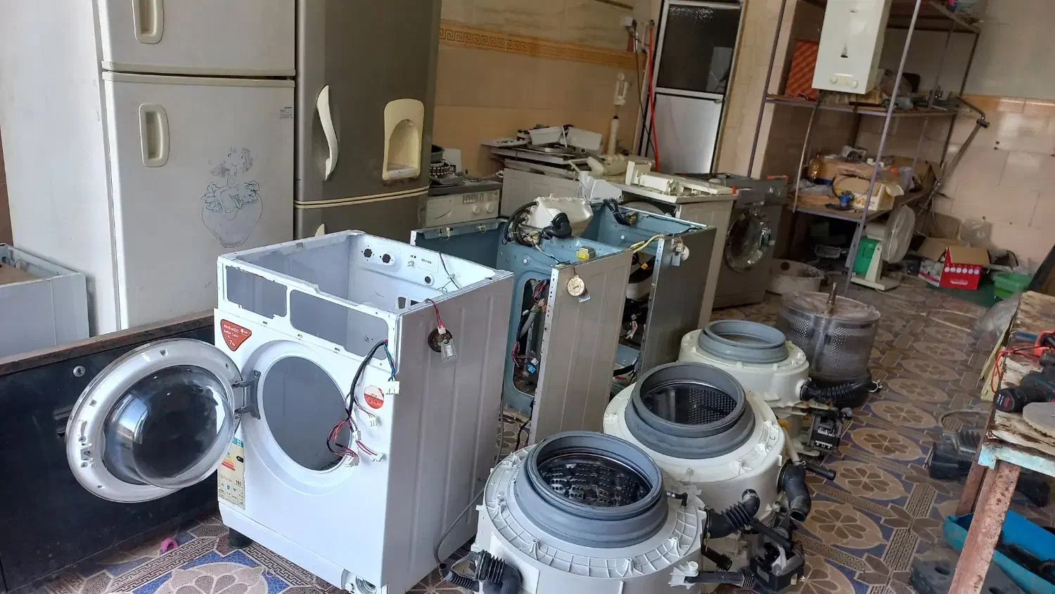 تعمیرات|خدمات پیشه و مهارت|قیدار, |دیوار