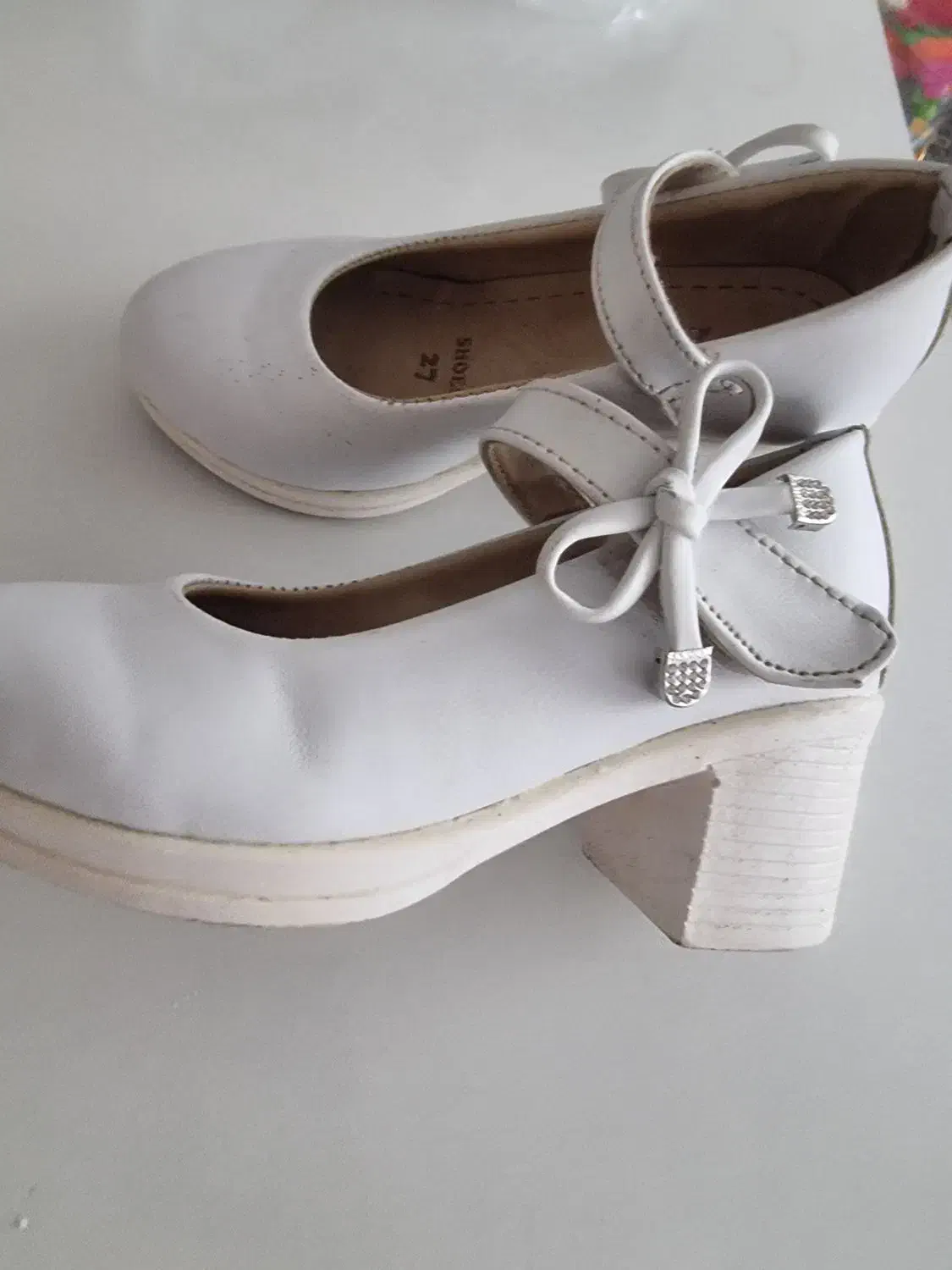 کفش مجلسی بچه گانه چند بار بیشتر نپوشیده|کفش و لباس بچه|تربتحیدریه, بالا ولایت|دیوار