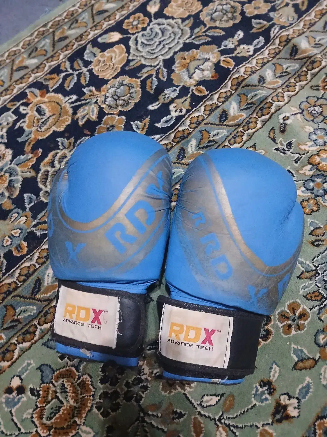 دستکش بوکس و زانو بند|تجهیزات ورزشی|بهارستان, |دیوار