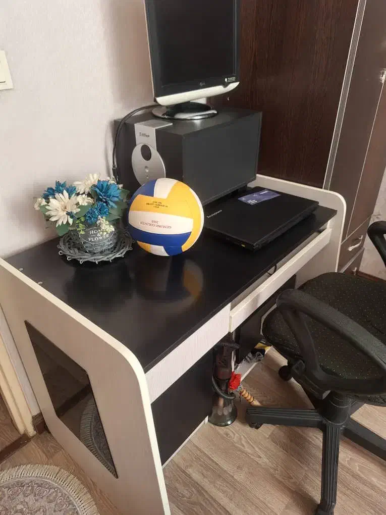 میز تحریر|میز تحریر و کامپیوتر|تهران, باغ فیض|دیوار