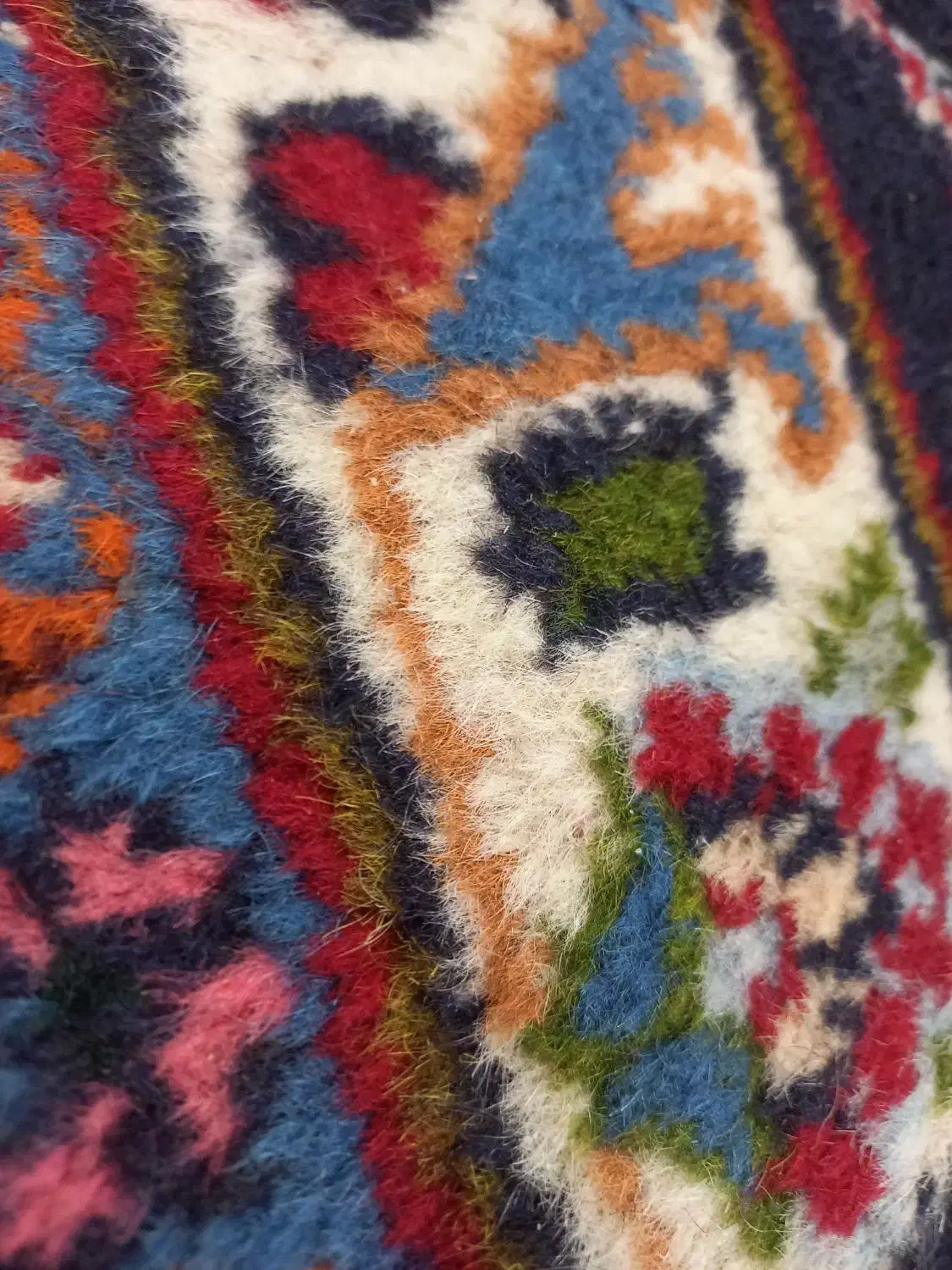 فرش دست بافت|فرش|محمدیه-قزوین, |دیوار