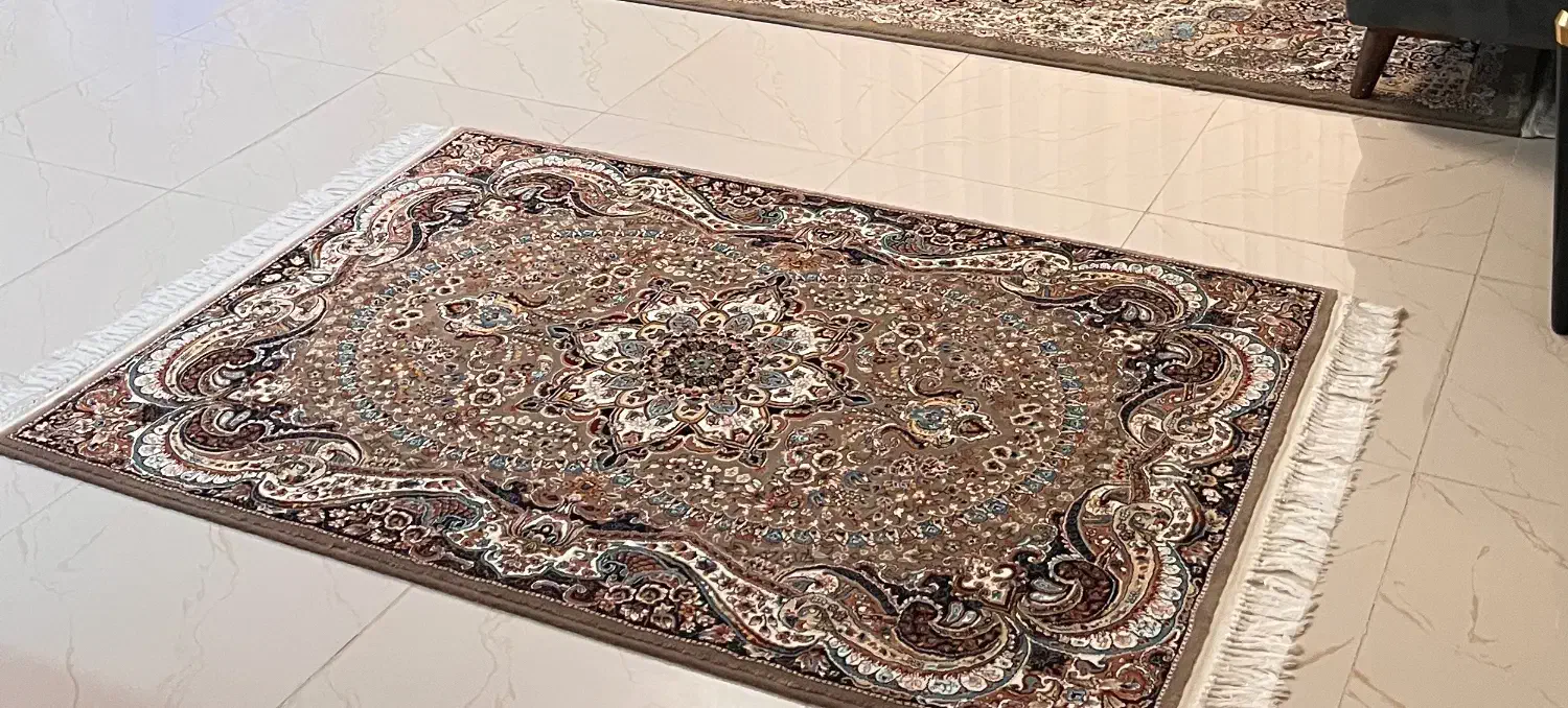 قالیچه یک در یک و‌نیم|فرش|جم, |دیوار