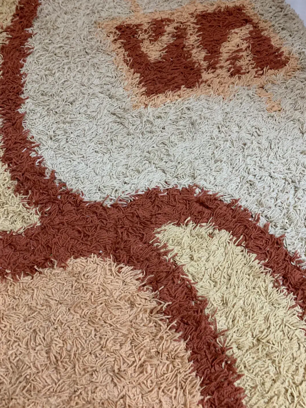 فرش شگی اتاق خواب|فرش|اصفهان, مسجد مصلی|دیوار