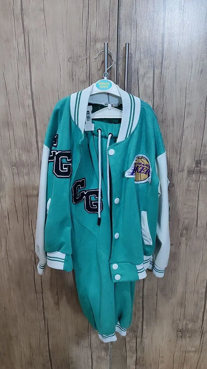 ست اسپرت تا۸سال درحدنو|کفش و لباس بچه|گلستان (تهران), |دیوار