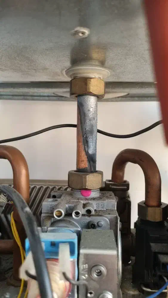 تعمیر و سرویس ونصب پکیج وکولر گازی|آبگرمکن، پکیج، شوفاژ|فولادشهر, C4|دیوار