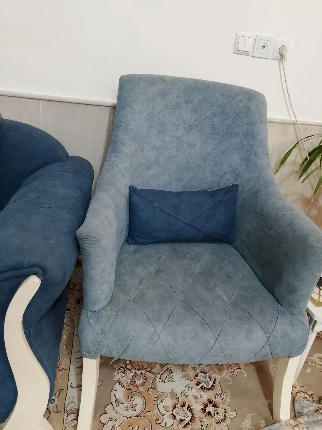 یک دست مبل راحتی|مبلمان خانگی و میز عسلی|نیشابور, گنبد سبز|دیوار