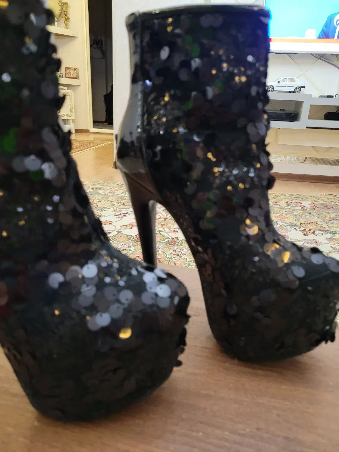 یک جفت پوتین مجلسی پولکی لوکس سایز 38|کیف، کفش، کمربند|اردبیل, |دیوار