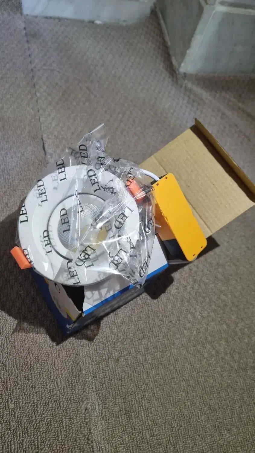 لامپ E.L.C|لامپ و چراغ|قم, عمار یاسر|دیوار