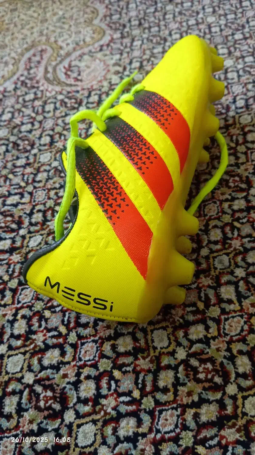 کفش فوتبال سایز ۳۶|ورزش‌های توپی|تبریز, |دیوار