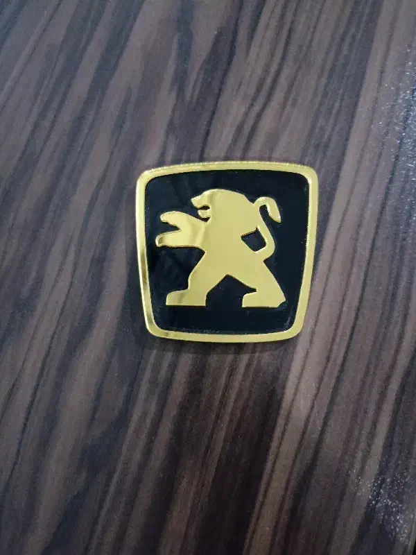 آرم پژو پارس طلائی صفر صفر|اسباببازی|مرند, |دیوار