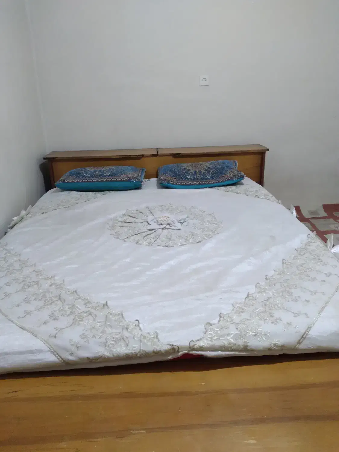 اجاره روزانه دانشجو، همراه بیمار،مسافر|اجارهٔ کوتاهمدت آپارتمان و سوئیت|شهرکرد, |دیوار