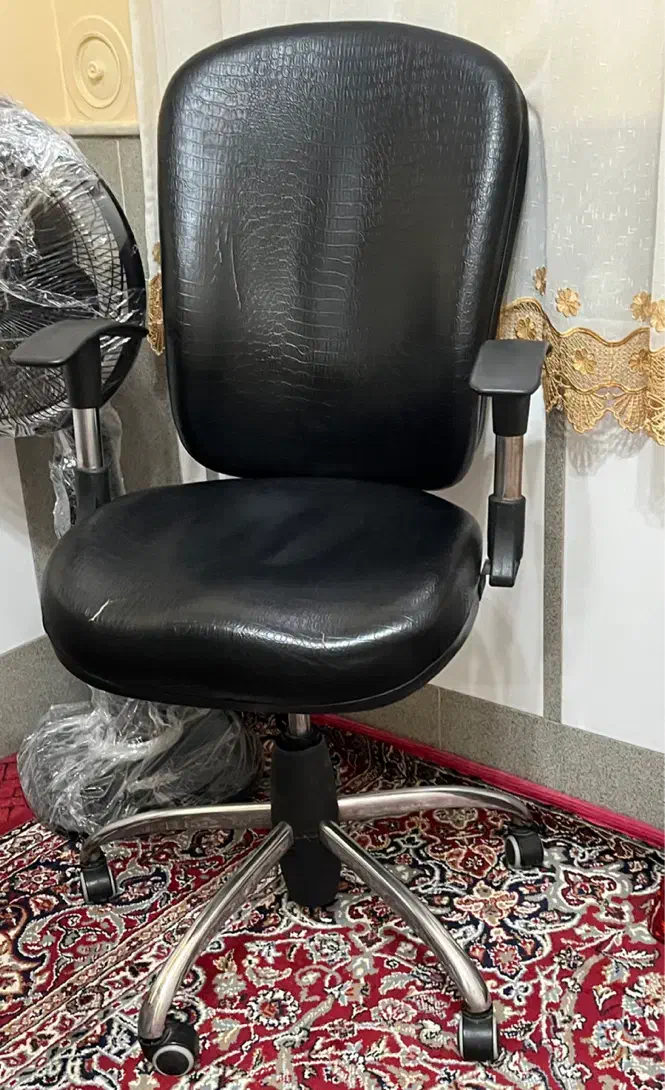 صندلی|مبلمان اداری|قم, شهرک مهدیه (مدرس)|دیوار