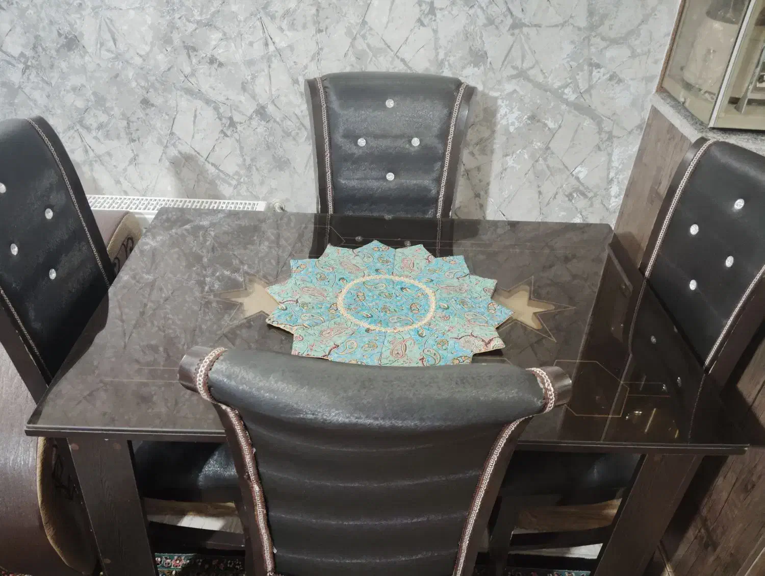 میز نهارخوری ۴ نفره|میز و صندلی غذاخوری|کرمان, |دیوار