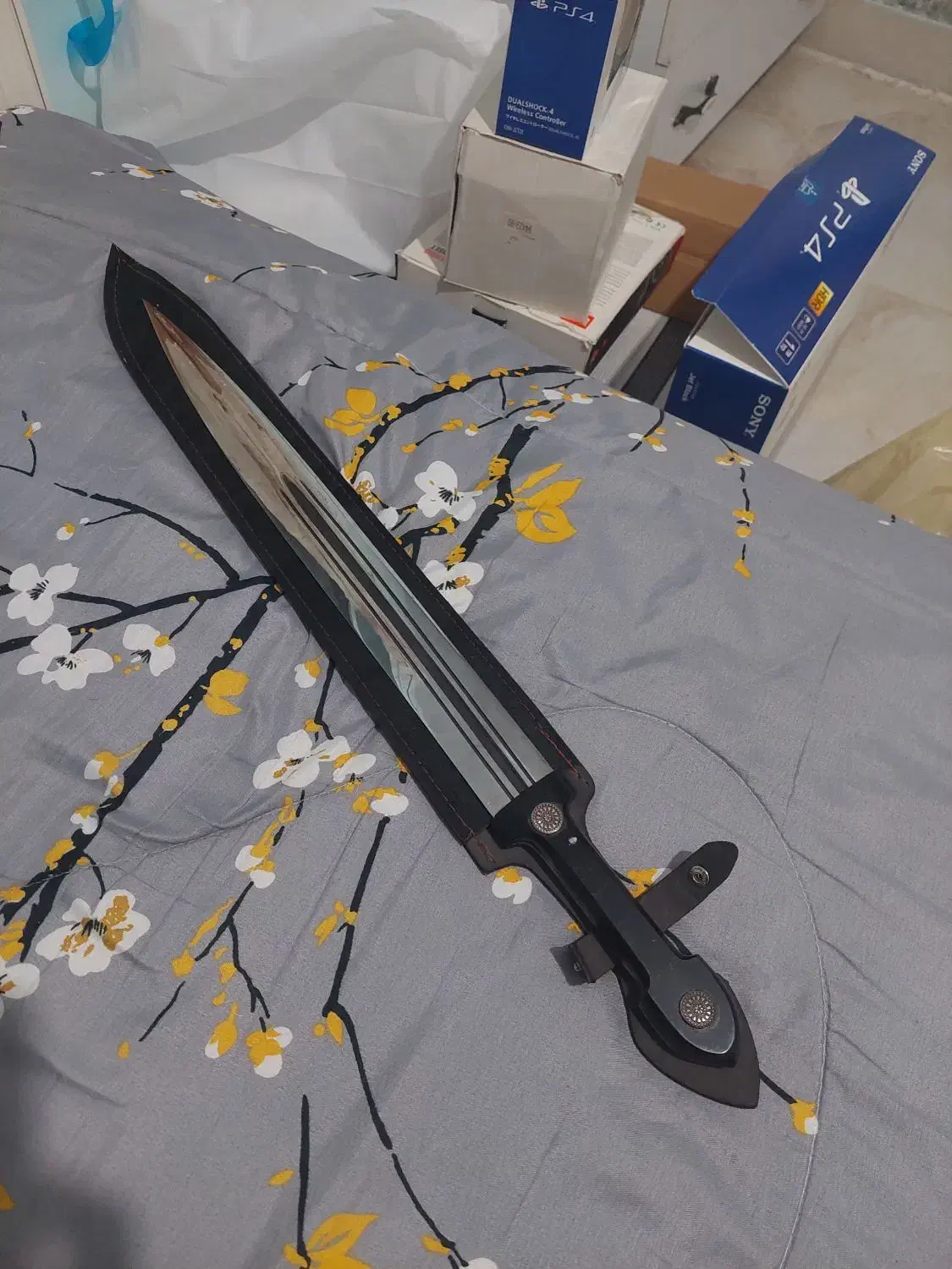 شمشیر زنجان استاد هوشنگ|کلکسیون اشیاء عتیقه|پرند, فاز ۴|دیوار