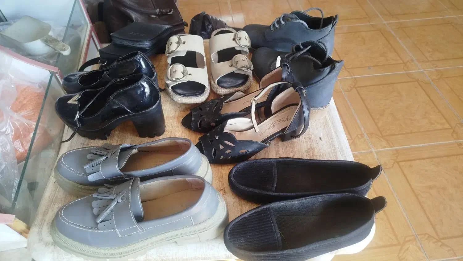 کفش حراجی|حراج|امیدیه, |دیوار