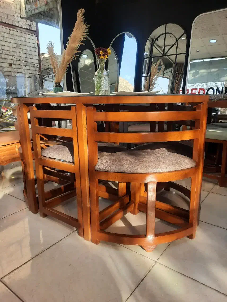 میز ناهارخوری دایره‌ای ۴ نفره نو|میز و صندلی غذاخوری|قم, شاه ابراهیم|دیوار