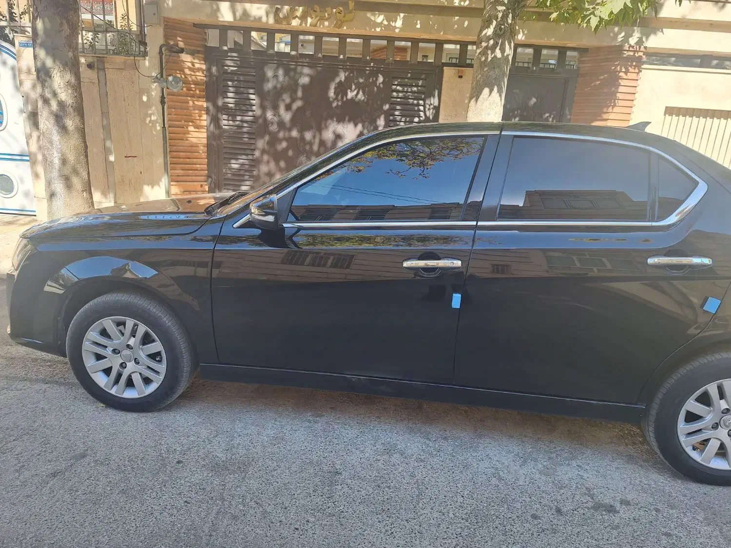 دنا پلاس ۱۴۰۰بدون رنگ|خودرو سواری و وانت|ملایر, |دیوار